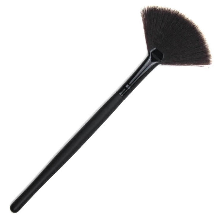 Fan Shaped Beauty Makeup Brush