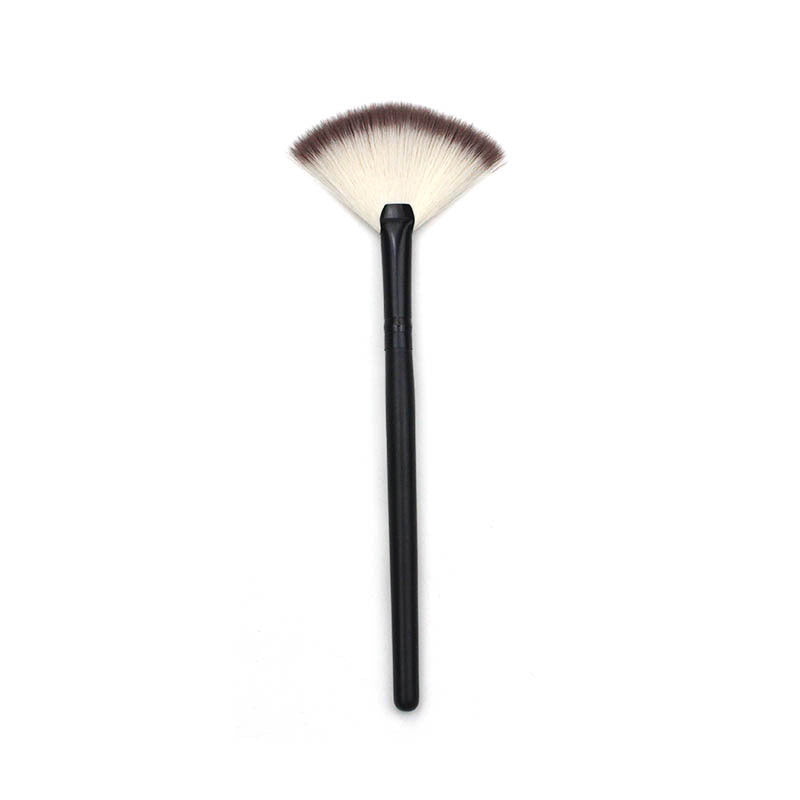 Fan Shaped Beauty Makeup Brush