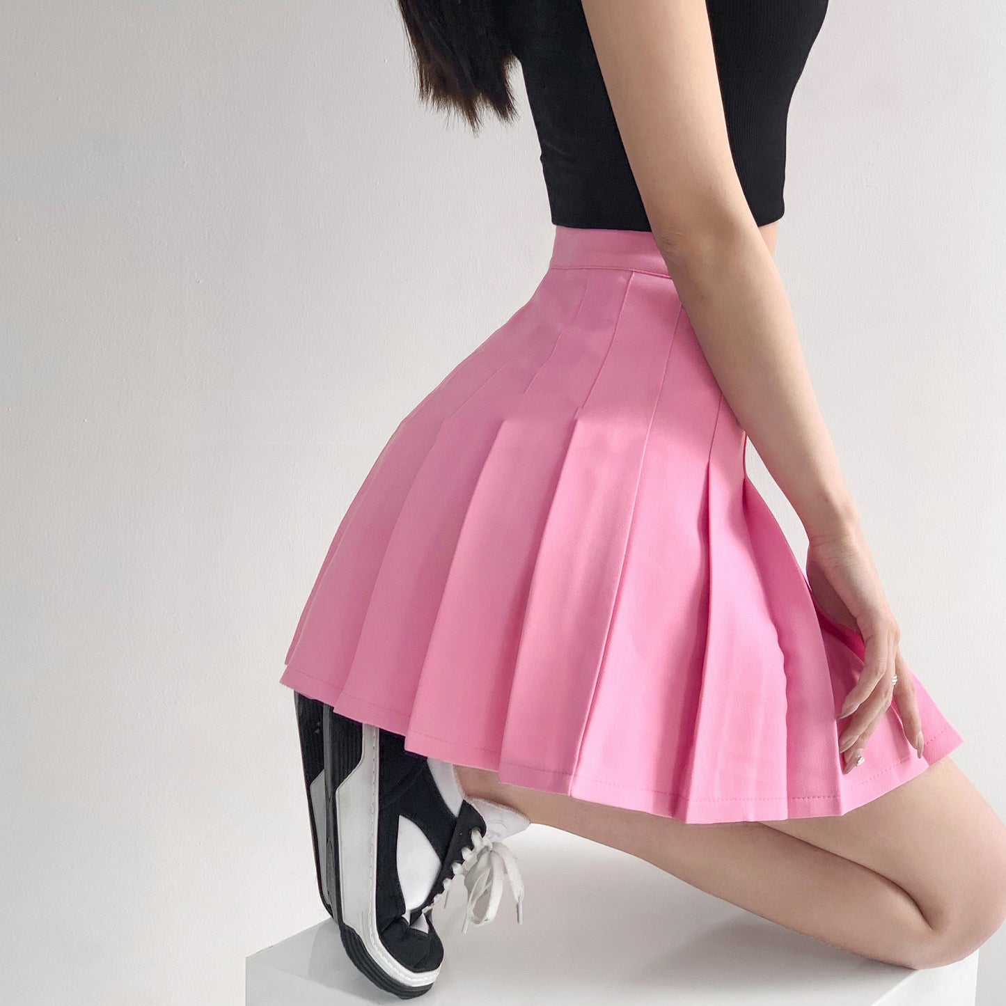 Fashionable Coffee Hot Girl Pleated Skirt Women